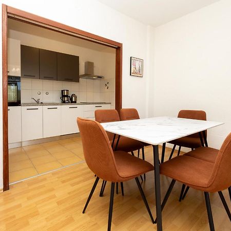 3 Bedroom Gorgeous Apartment In Trogir Buitenkant foto