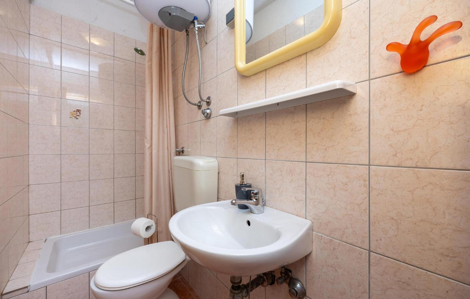 3 Bedroom Gorgeous Apartment In Trogir Buitenkant foto